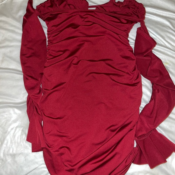 Great quality red dress! SUPER SEXY - Picture 2 of 2